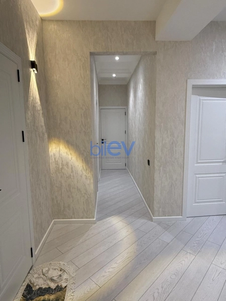 Satış 3 otaqlı Yeni Tikili bina evi  128m², Bakı