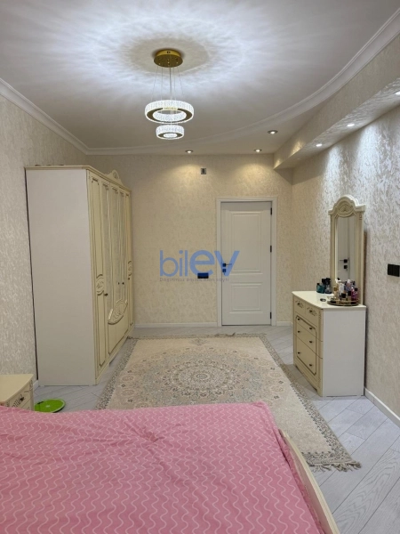 Satış 3 otaqlı Yeni Tikili bina evi  128m², Bakı