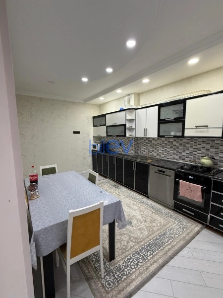 Satış 3 otaqlı Yeni Tikili bina evi  128m², Bakı