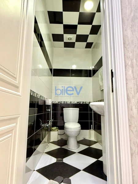 Satış 3 otaqlı Yeni Tikili bina evi  128m², Bakı