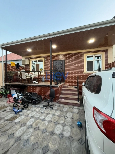 Satış 4 otaqlı Həyət evi  m², Bakı