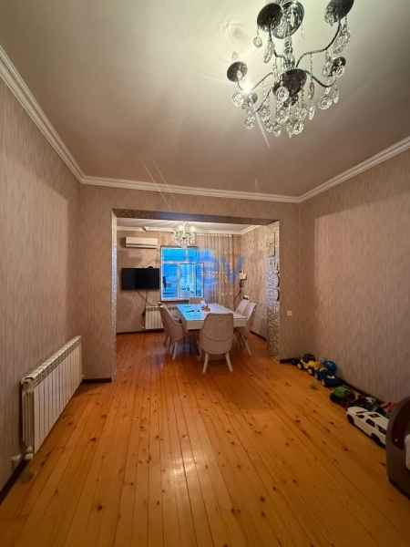 Satış 4 otaqlı Həyət evi  m², Bakı