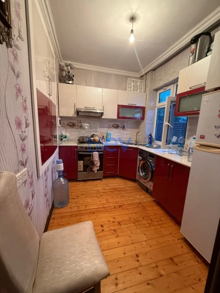 Satış 4 otaqlı Həyət evi  m², Bakı