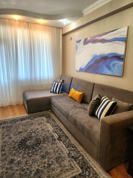 Aylıq Kirayə 3 otaqlı Yeni Tikili bina evi  120m², Bakı