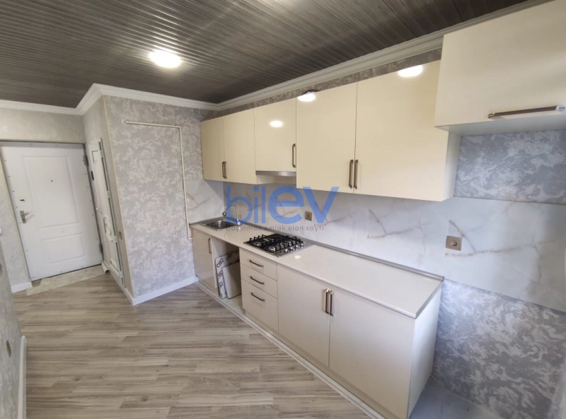 Satış 2 otaqlı Köhnə Tikili bina evi  60m², Bakı