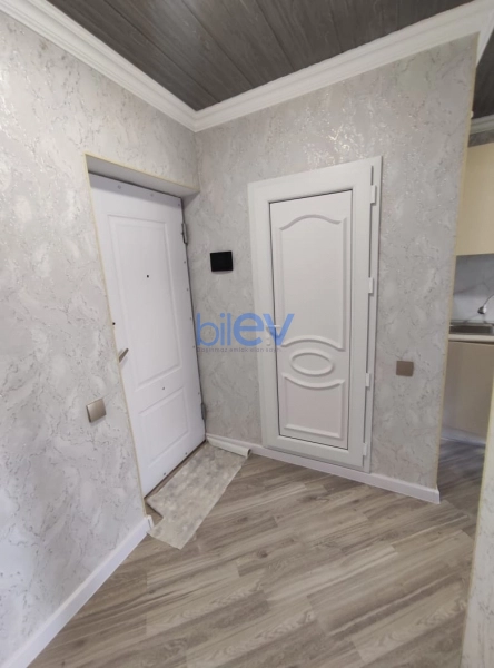 Satış 2 otaqlı Köhnə Tikili bina evi  60m², Bakı