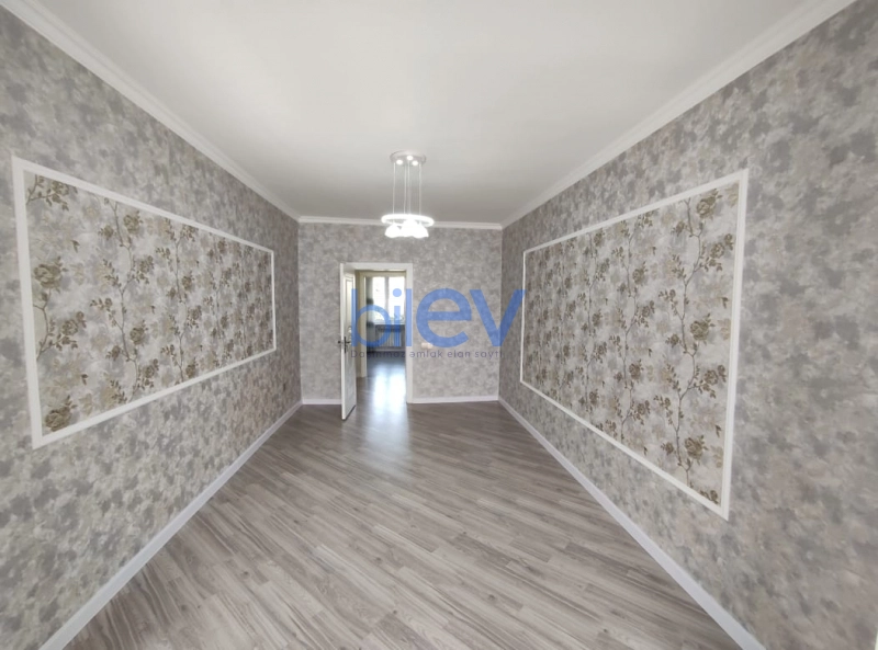 Satış 2 otaqlı Köhnə Tikili bina evi  60m², Bakı