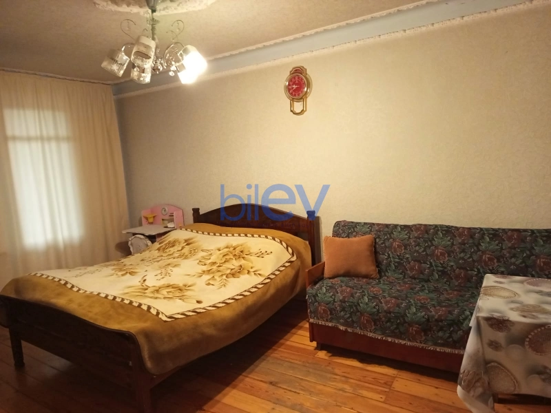 Satış 3 otaqlı Köhnə Tikili bina evi  60m², Gəncə