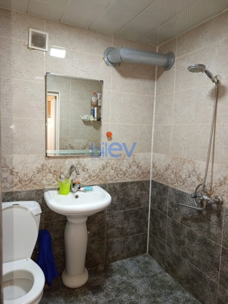 Satış 3 otaqlı Köhnə Tikili bina evi  60m², Gəncə