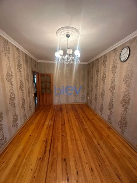Satış 3 otaqlı Köhnə Tikili bina evi  50m², Bakı