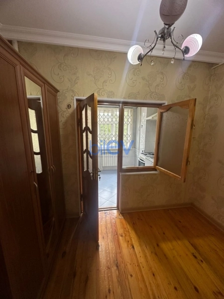 Satış 3 otaqlı Köhnə Tikili bina evi  50m², Bakı
