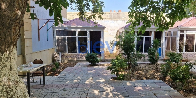 Satış 4 otaqlı Obyekt  140m², Bakı