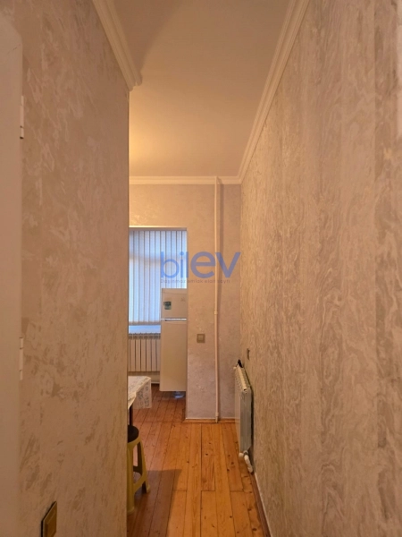Aylıq Kirayə 2 otaqlı Köhnə Tikili bina evi  40m², Bakı