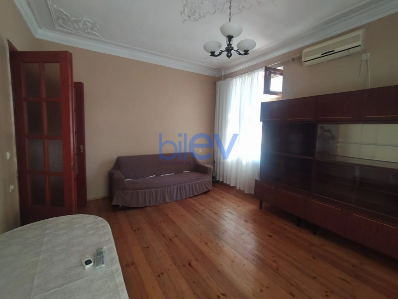 Aylıq Kirayə 2 otaqlı Köhnə Tikili bina evi  60m², Bakı