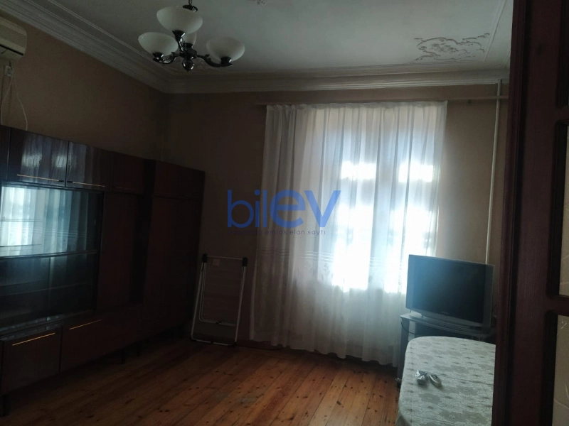 Aylıq Kirayə 2 otaqlı Köhnə Tikili bina evi  60m², Bakı