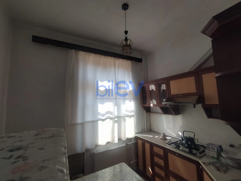 Aylıq Kirayə 2 otaqlı Köhnə Tikili bina evi  60m², Bakı