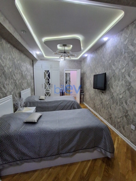 Satış 3 otaqlı Yeni Tikili bina evi  85m², Xırdalan