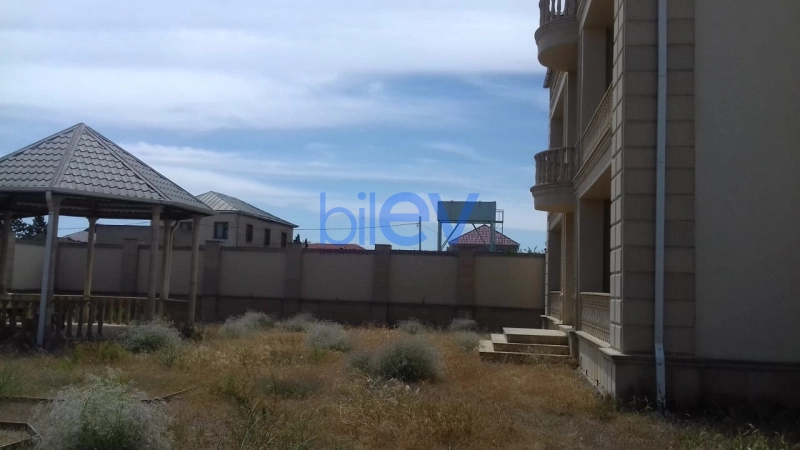 Satış 16 otaqlı Həyət evi  600m², Bakı