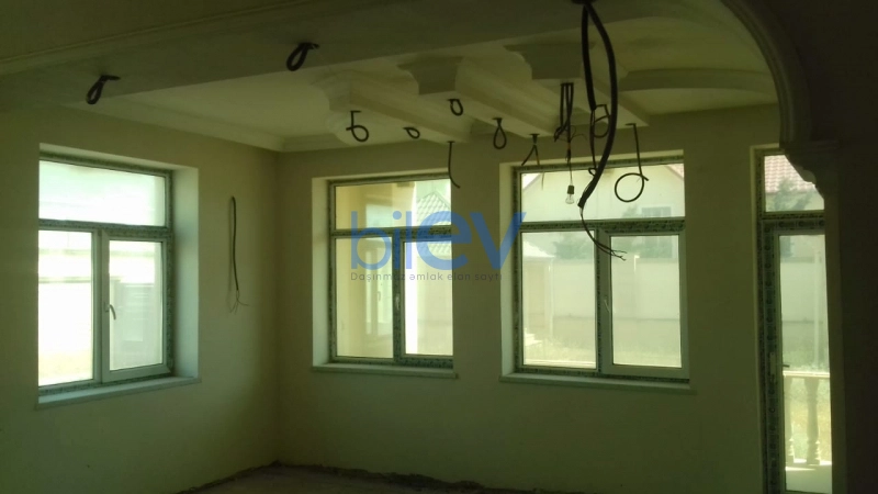Satış 16 otaqlı Həyət evi  600m², Bakı