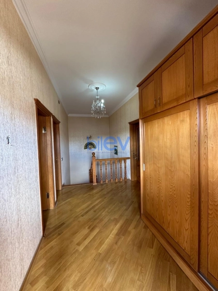Aylıq Kirayə 8 otaqlı Həyət evi  305m², Bakı
