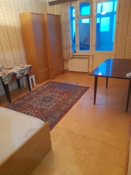 Satış 1 otaqlı Köhnə Tikili bina evi  38m², Bakı