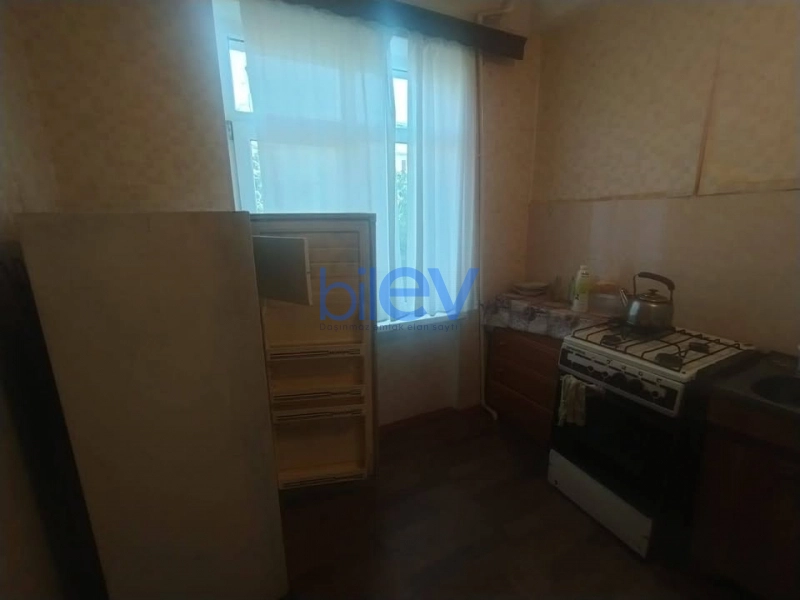 Satış 1 otaqlı Köhnə Tikili bina evi  38m², Bakı