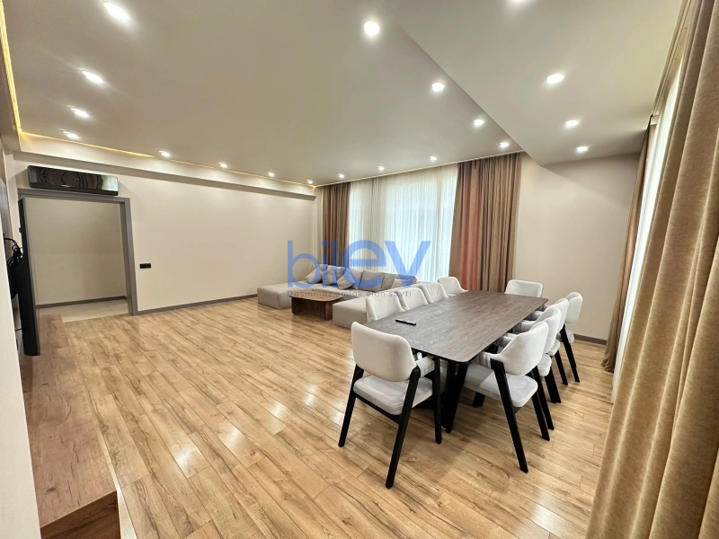 Aylıq Kirayə 3 otaqlı Yeni Tikili bina evi  145m², Bakı