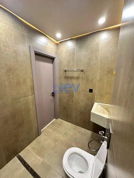 Aylıq Kirayə 3 otaqlı Yeni Tikili bina evi  145m², Bakı