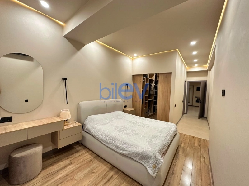 Aylıq Kirayə 3 otaqlı Yeni Tikili bina evi  145m², Bakı