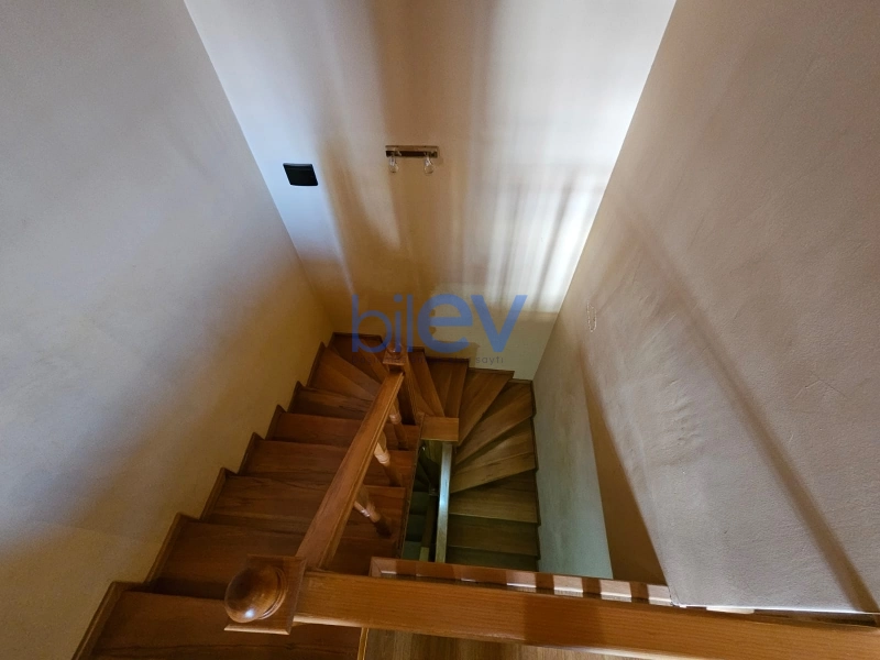 Satış 6 otaqlı Villa  240m², Bakı