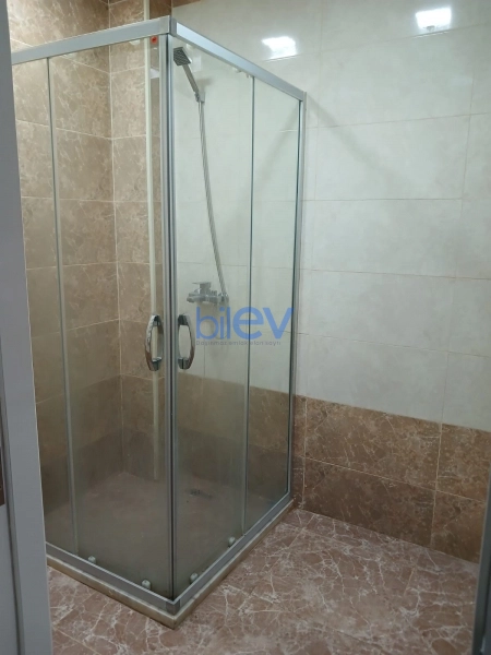 Aylıq Kirayə 3 otaqlı Yeni Tikili bina evi  125m², Bakı