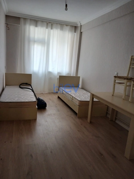 Aylıq Kirayə 3 otaqlı Yeni Tikili bina evi  125m², Bakı