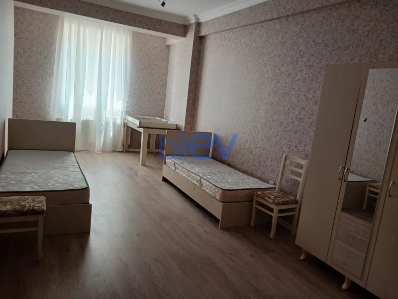Aylıq Kirayə 3 otaqlı Yeni Tikili bina evi  125m², Bakı