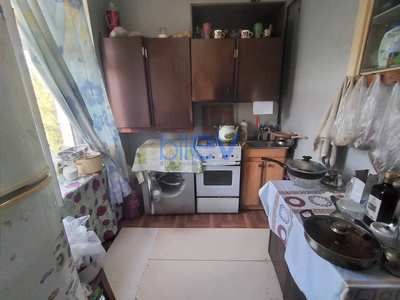 Satış 2 otaqlı Köhnə Tikili bina evi  50m², Bakı