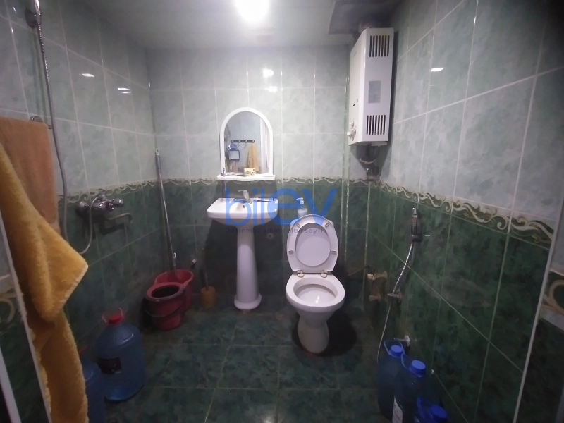 Satış 2 otaqlı Köhnə Tikili bina evi  50m², Bakı