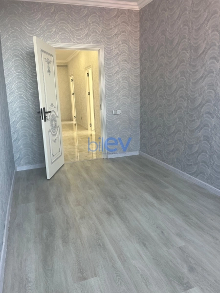 Satış 3 otaqlı Yeni Tikili bina evi  102m², Sumqayıt