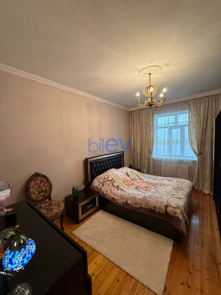 Satış 7 otaqlı Həyət evi  210m², Bakı