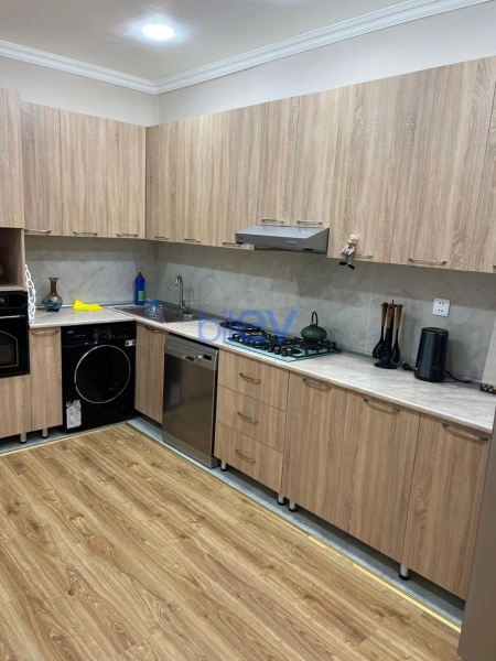Satış 7 otaqlı Həyət evi  210m², Bakı