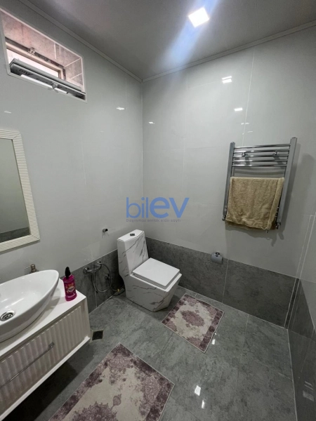 Satış 7 otaqlı Həyət evi  210m², Bakı