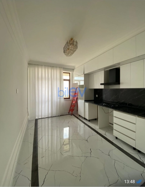 Satış 3 otaqlı Yeni Tikili bina evi  156m², Bakı