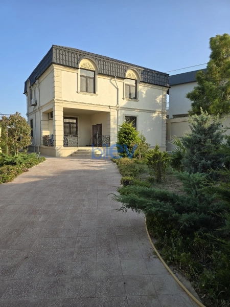 Günlük Kirayə 5 otaqlı Bağ evi  200m², Bakı