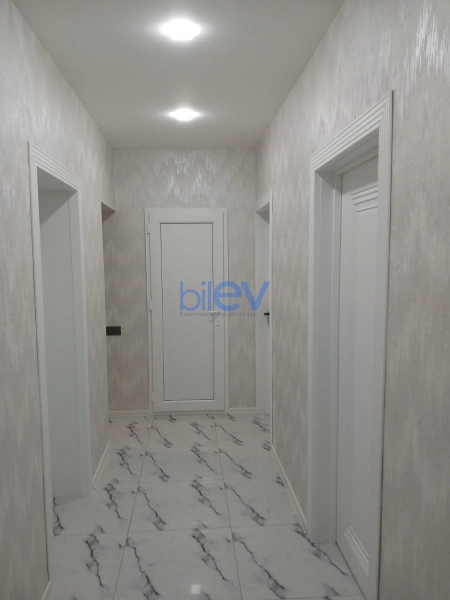 Satış 3 otaqlı Köhnə Tikili bina evi  81m², Lənkəran