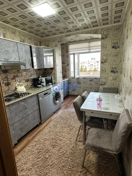 Satış 3 otaqlı Köhnə Tikili bina evi  120m², Lənkəran