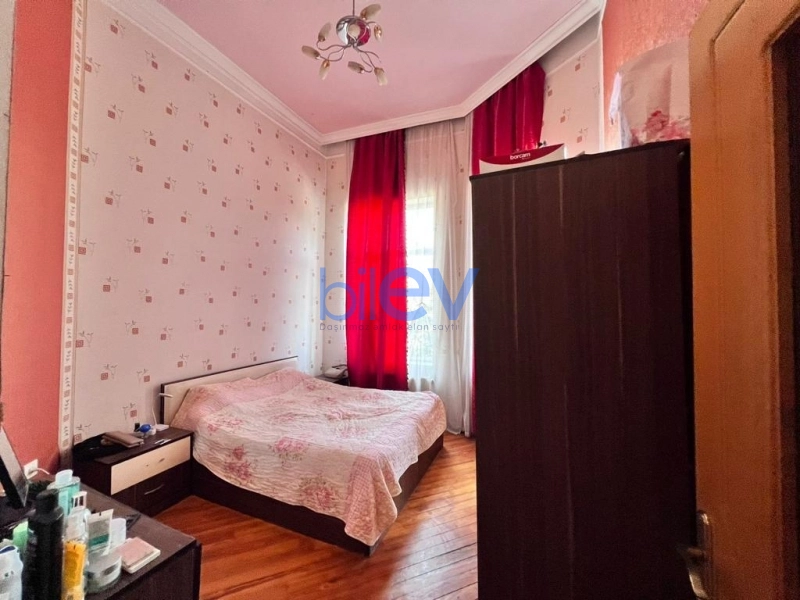 Satış 15 otaqlı Həyət evi  600m², Bakı