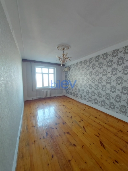 Satış 2 otaqlı Köhnə Tikili bina evi  50m², Bakı