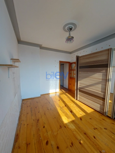 Satış 2 otaqlı Köhnə Tikili bina evi  50m², Bakı
