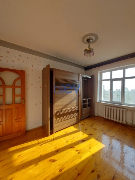 Satış 2 otaqlı Köhnə Tikili bina evi  50m², Bakı