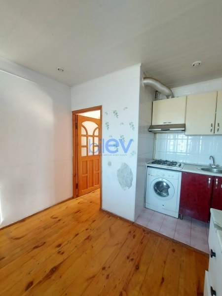 Satış 2 otaqlı Köhnə Tikili bina evi  50m², Bakı