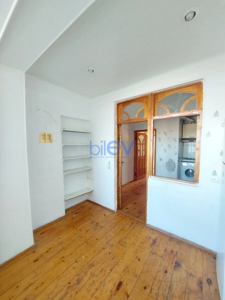 Satış 2 otaqlı Köhnə Tikili bina evi  50m², Bakı