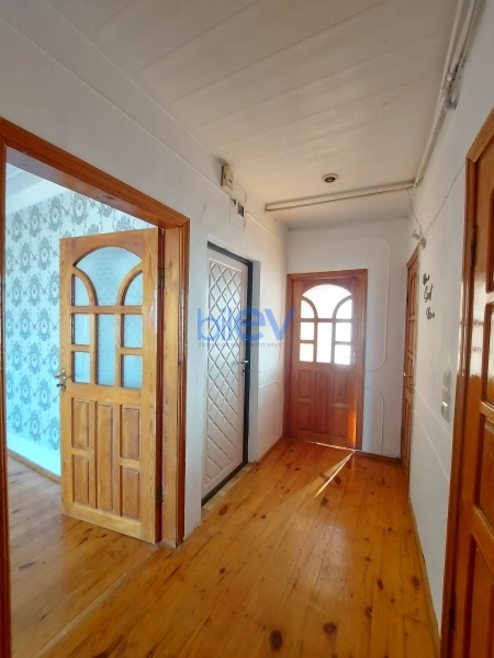 Satış 2 otaqlı Köhnə Tikili bina evi  50m², Bakı